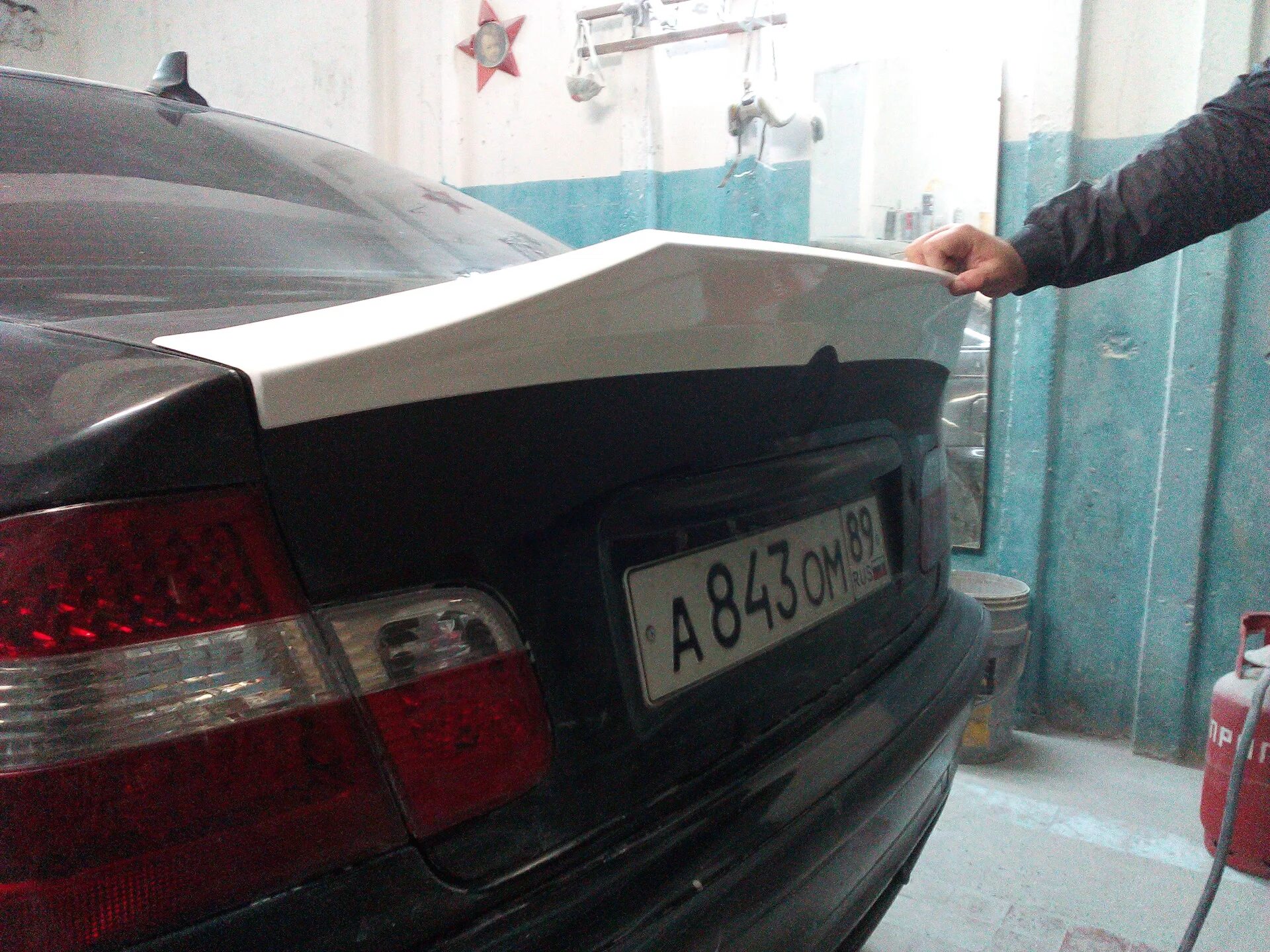 Спойлер lexus is 200. Драг спойлер универсальный. Самодельный спойлер jdm e46. Спойлер мужчина. Спойлер e46 купе.