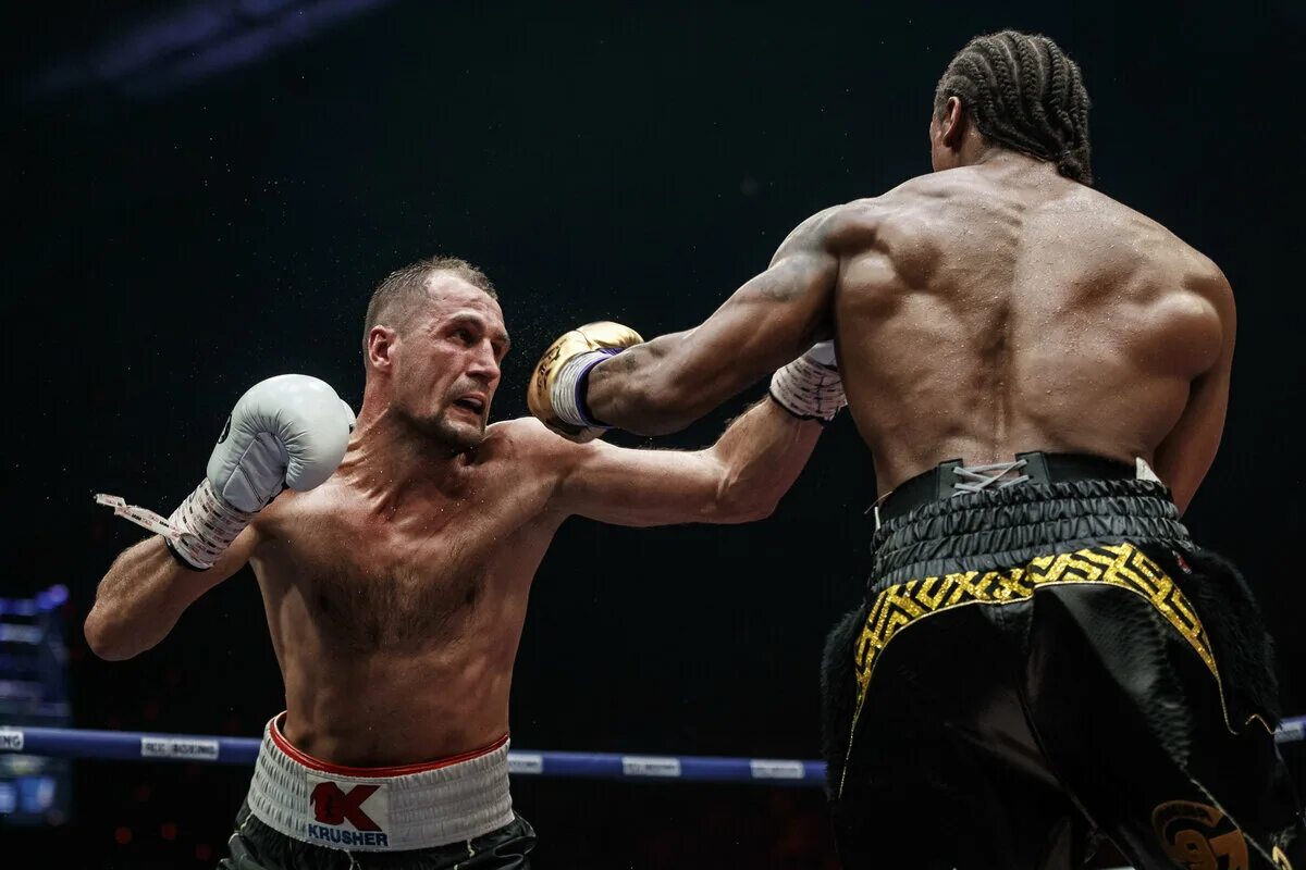 Энтони ярд последний бой. Артура бетербиева. Бетербиев ярд. Бетербиев ярд нокаут. Бетербиев ярд.