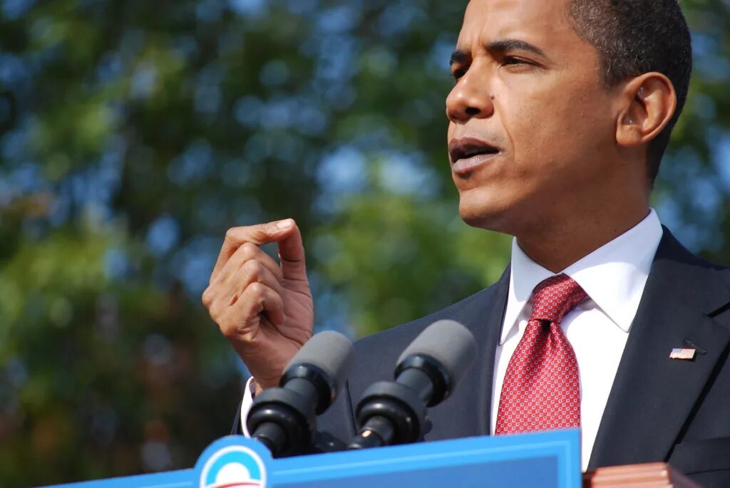 червь. животные названные в честь барака обамы. обама на рыбалке. барак обама сейчас. животные названные в честь барака обамы.