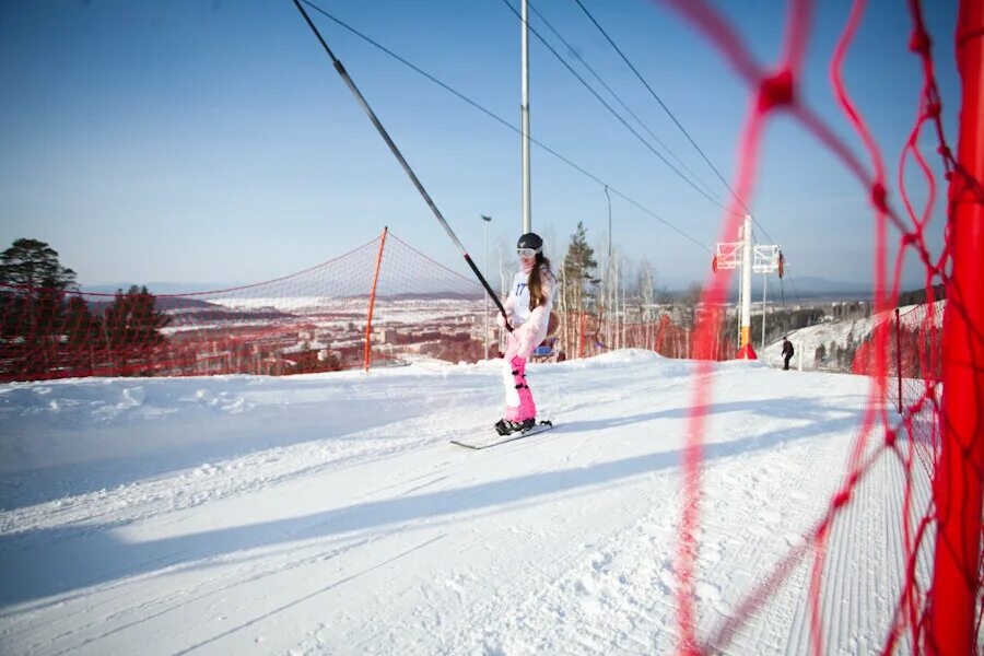 горнолыжный центр райдер миасс. глц райдер миасс. глц райдер миасс. горнолыжная трасса в миассе райдер. райдер горнолыжный комплекс миасс.