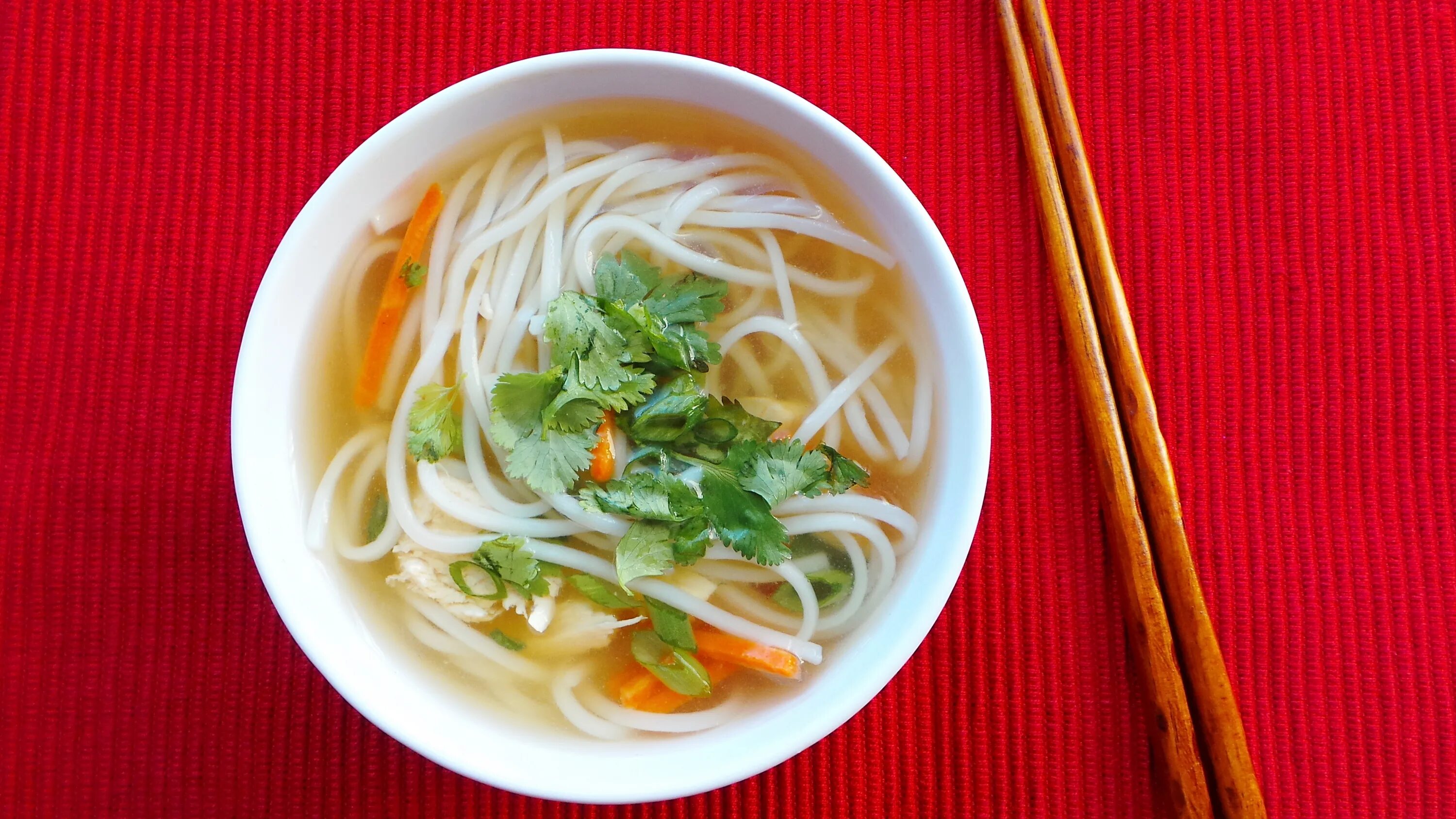 Лапша без курицы. Японские макароны. Куриный суп. Спагетти чикен чиз. Лапша без курицы.