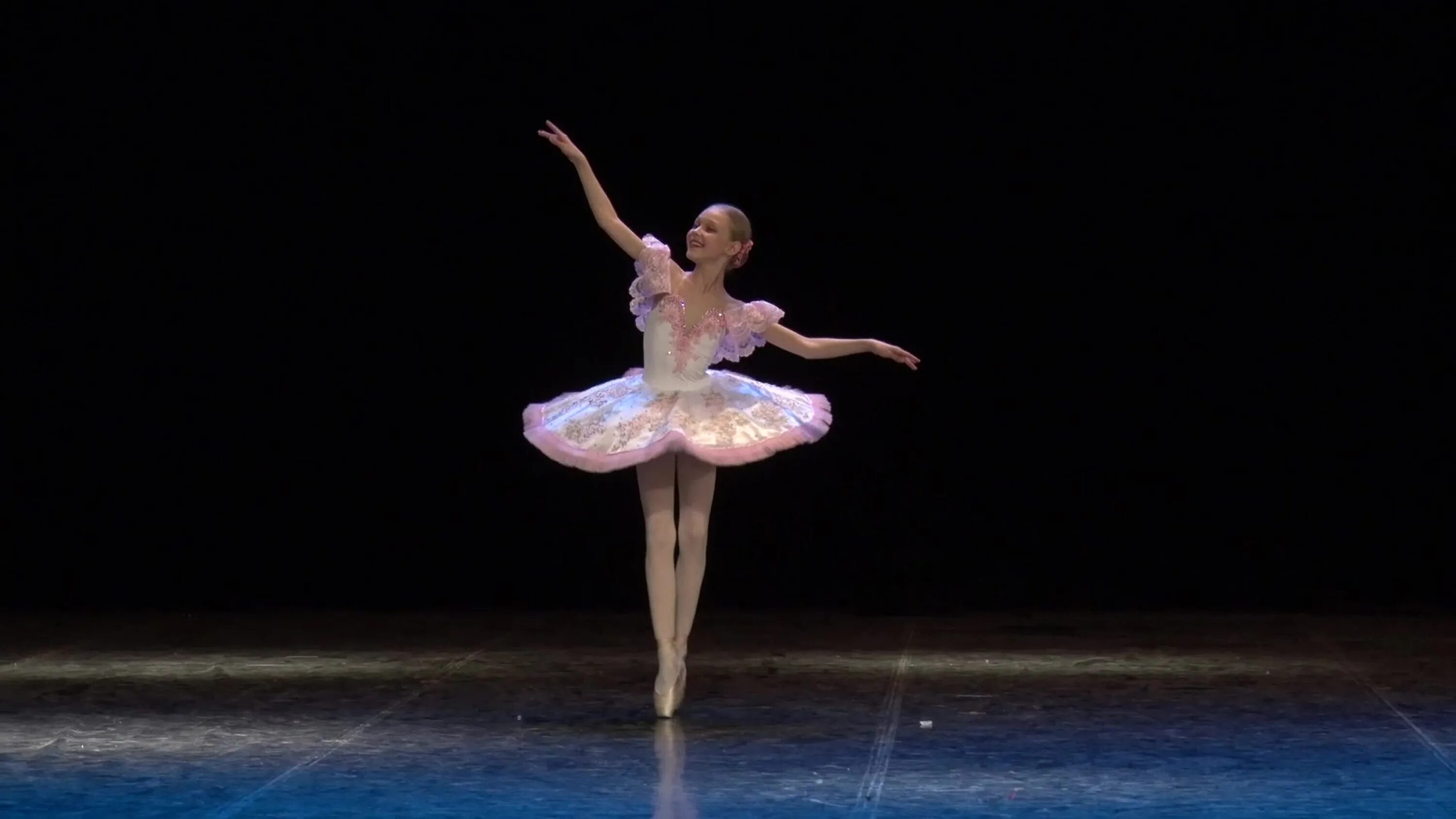 Вариация лизы. Вариация лизы. Вариация из балета раймонда. Вариация лизы из балета тщетная предосторожность костюм. Вариация лизы из балета тщетная предосторожность.