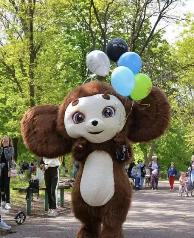Ростовая фигура чебурашки. Кукла "чебурашка". Ростовая кукла крокодил гена. Секреты изготовления головы ростовой куклы чебурашки. Ростовая кукла союзмультфильм.