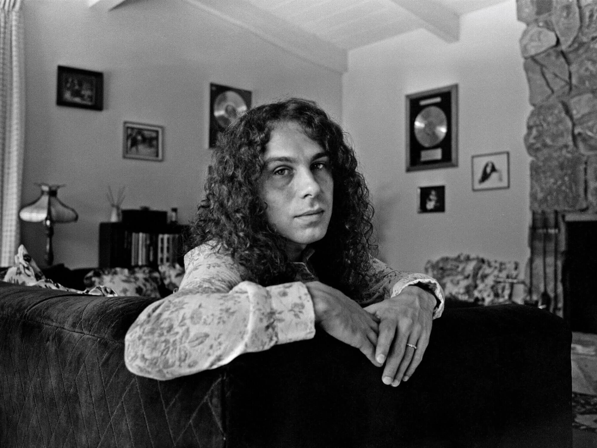 James dio. Ronnie James Dio. Ronnie James Dio молодой.