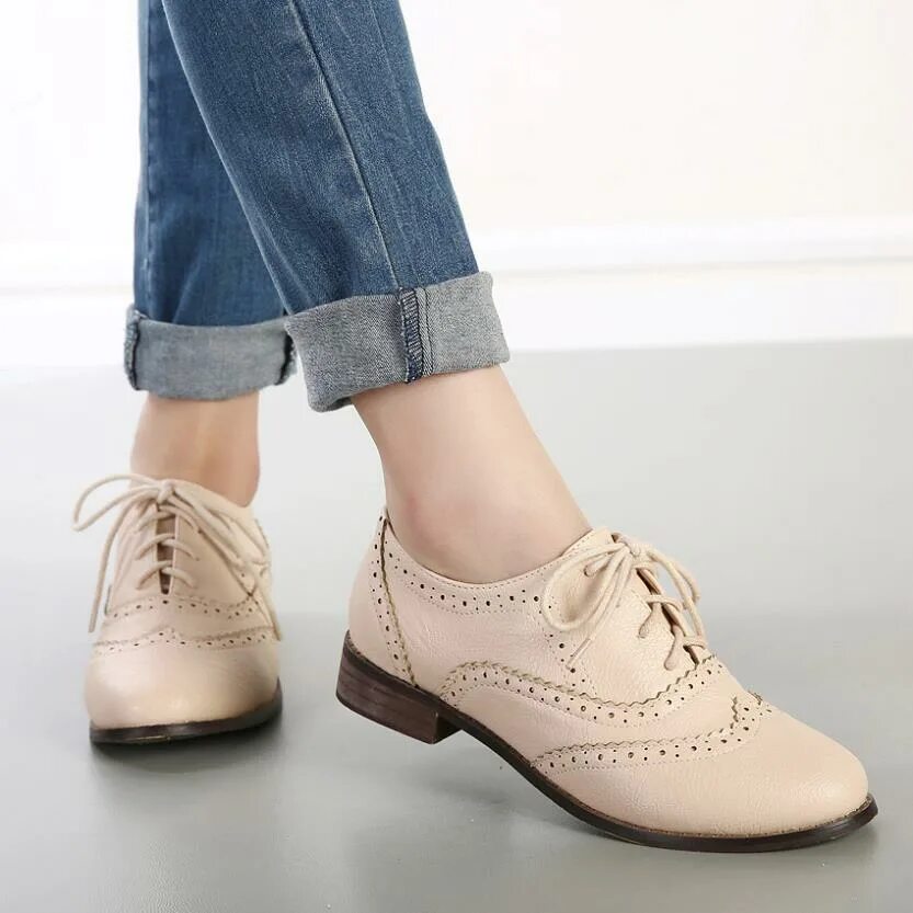 Полуботинки мода. Carnaby оксфорды. Ботинки оксфорды женские 2021. Оксфорды женские 2021 мартинс. Оксфорды обувь женская 2022.