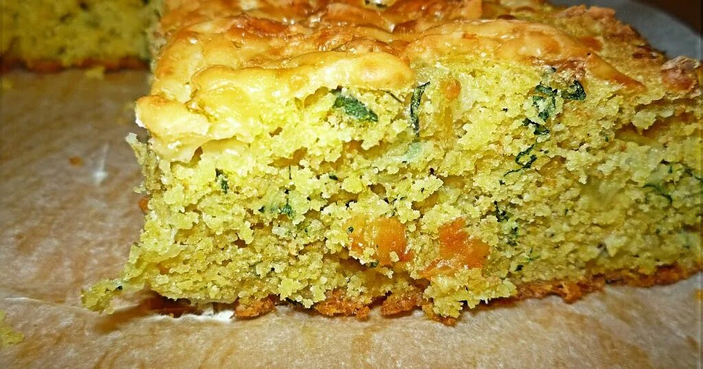 Кукурузный торт. Кукурузный пирог на кефире. Выпечка из кукурузной крупы. Заливной пирог с капустой на кефире в духовке. Кукурузный пирог кефир.