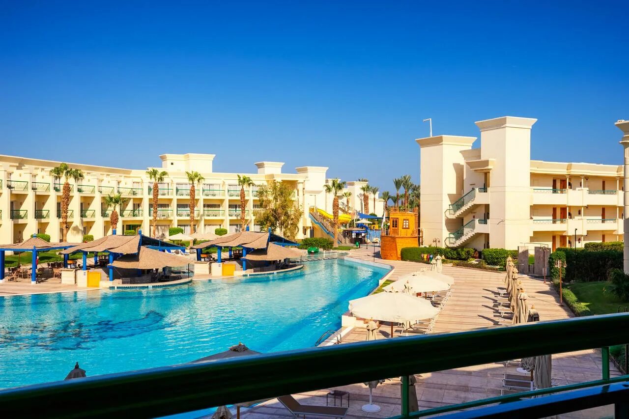 Swiss Inn Resort Hurghada 5.