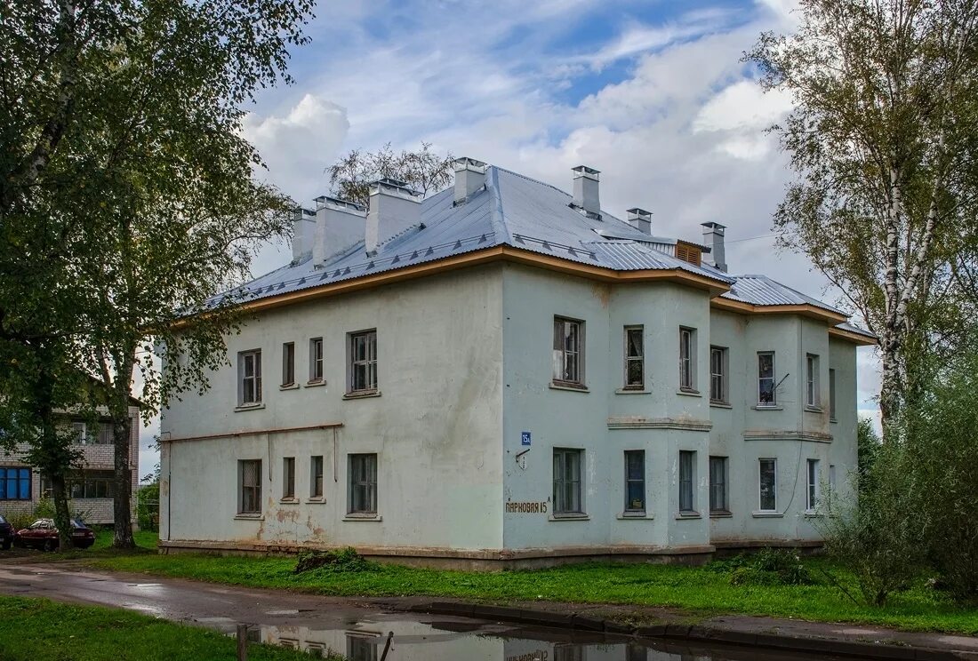 Купить недвижимость в великом новгороде. Ул Парковая Великий Новгород. Парковая 12 Великий Новгород. Улица Парковая 13 Великий Новгород. Парковая 10 Великий Новгород.