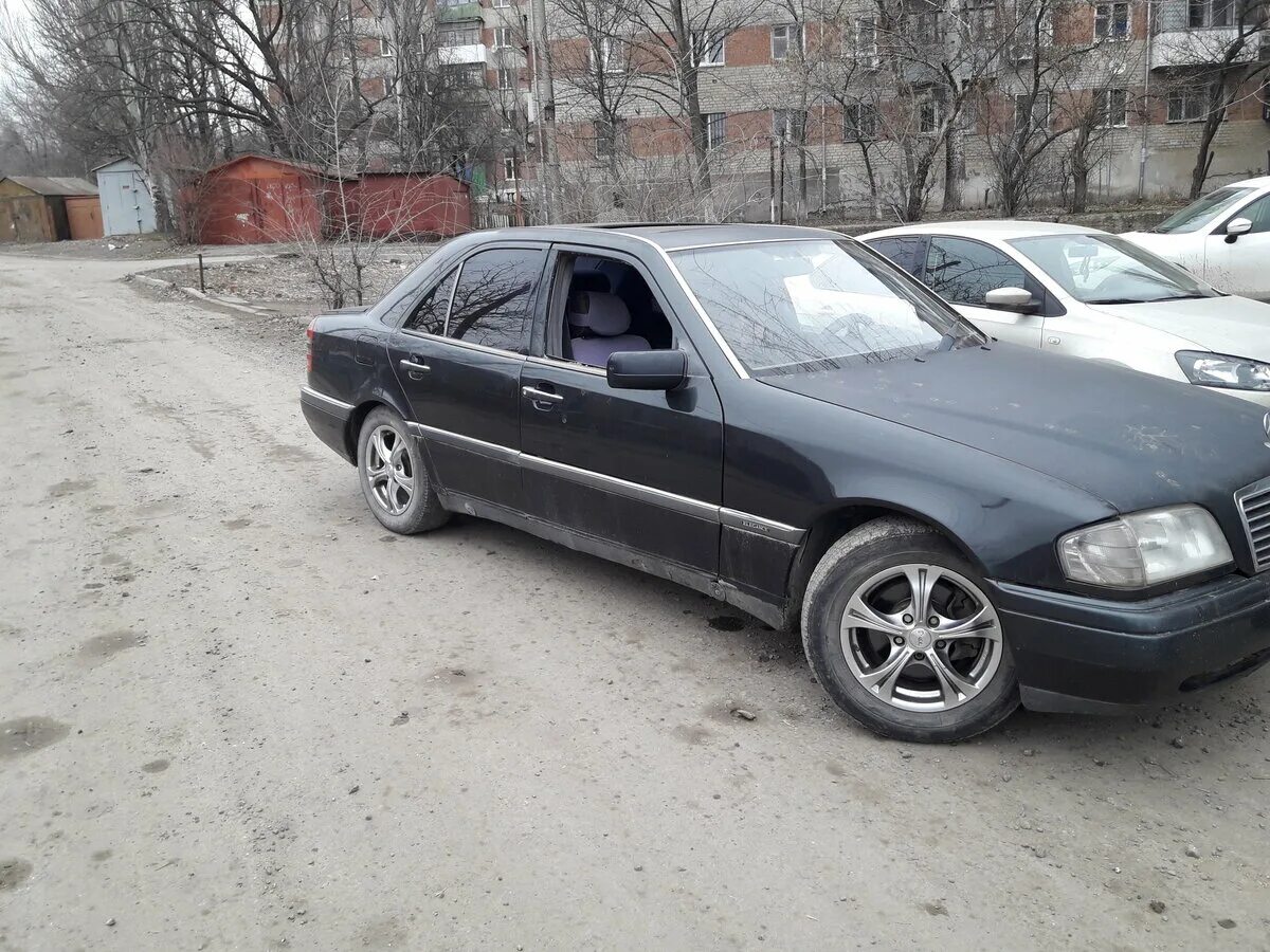 авто разбор мерседес w203 хасавюрт и номер телефона. W203 битый красный. разборка мерседес 211 в ростове на дону. в ростове разобрали мерседес. разборка мерседес спб.