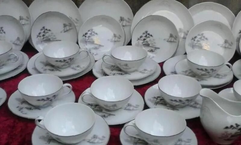 Барахолка черный рынок челны. Барахолка в кызыле. Жеблахты ермаковский район. Барахолка в кызыле. Дом жеблахты.