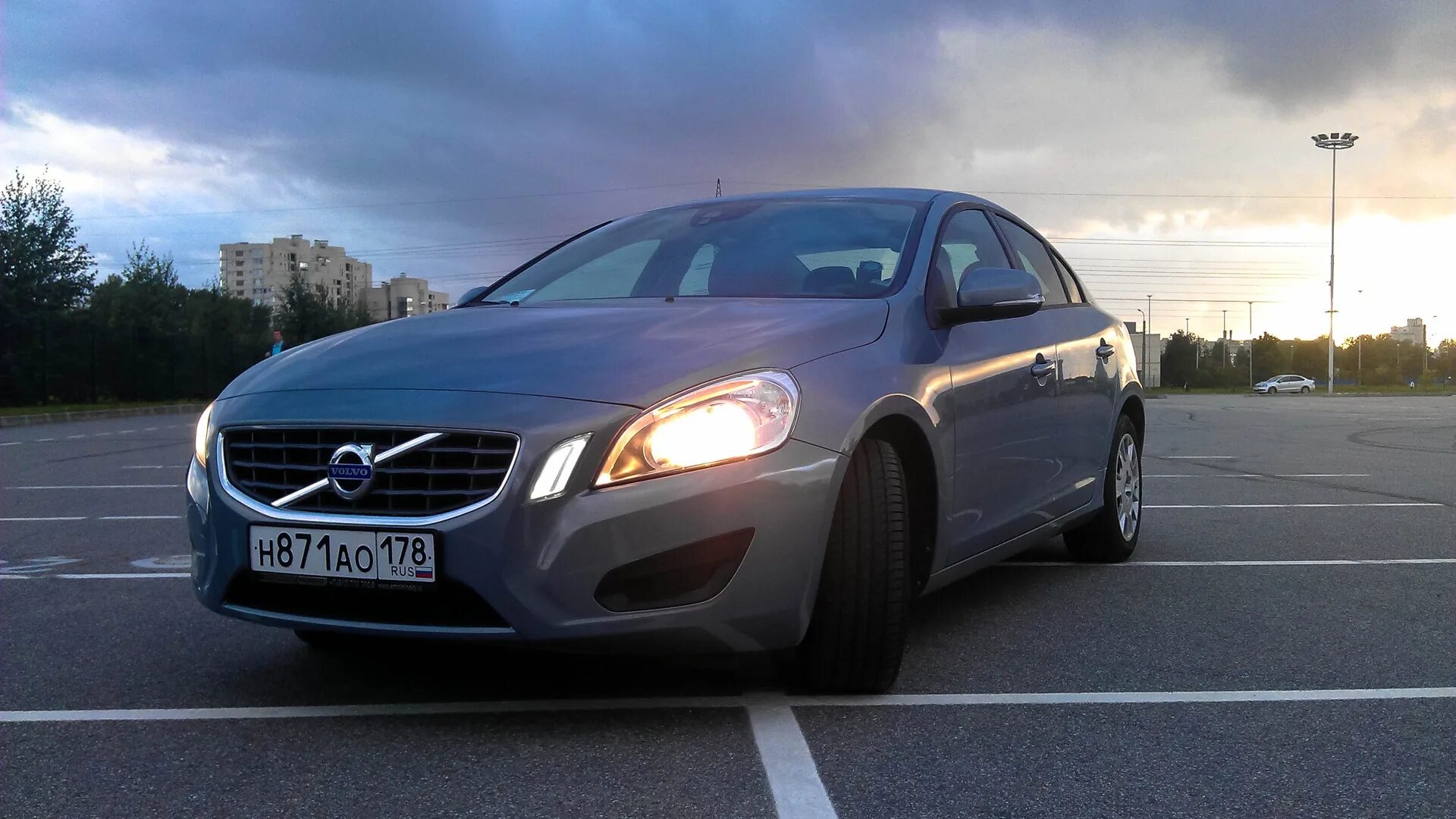 Volvo s60 2g. Volvo s60 2010 2.0 203 л.с. Volvo s60 2010 тёмно синяя. Volvo s60 тёмно-синяя 2014.