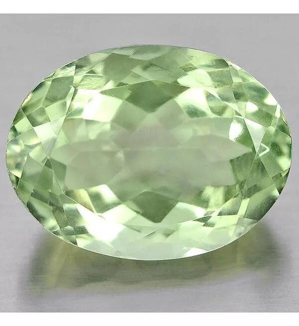 Празиолит зеленый аметист. Празиолит камень натуральный. Зелёный аметист камень. Зеленый аметист природный.