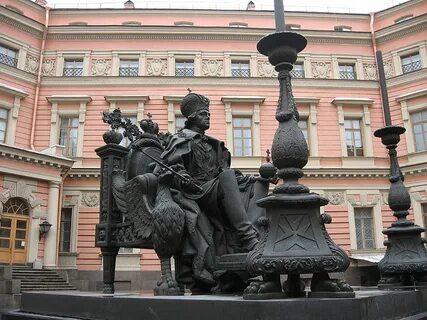 Санкт петербург памятники и скульптуры