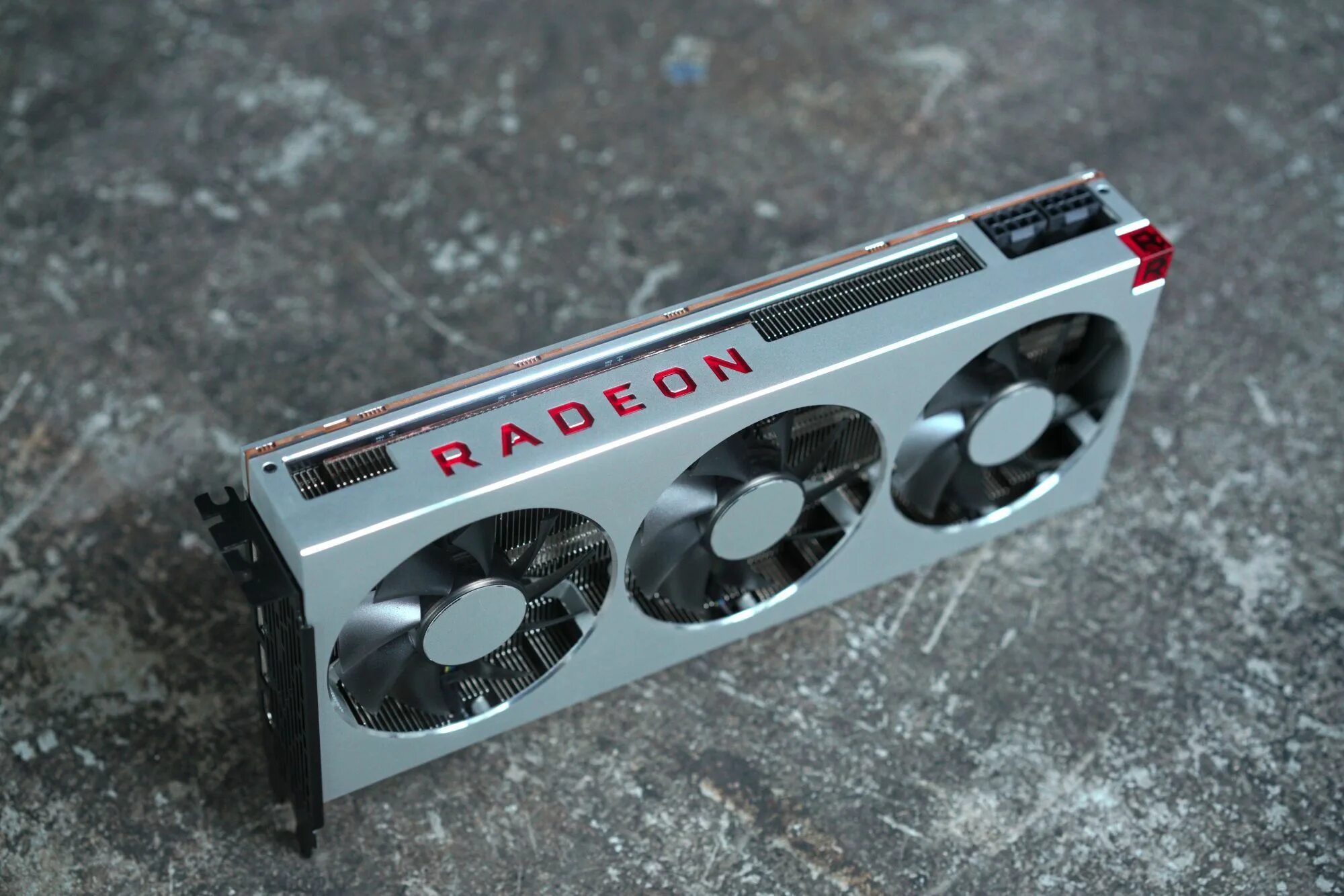 Radeon 7 купить. AMD Radeon VII 16gb. RX Vega 7. Radeon RX Vega 7. Лучшие линейки видеокарт.