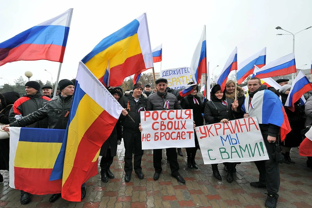 События по украински. Площадь незалежности в киеве 2014. События по украински. События по украински. Донбасс.