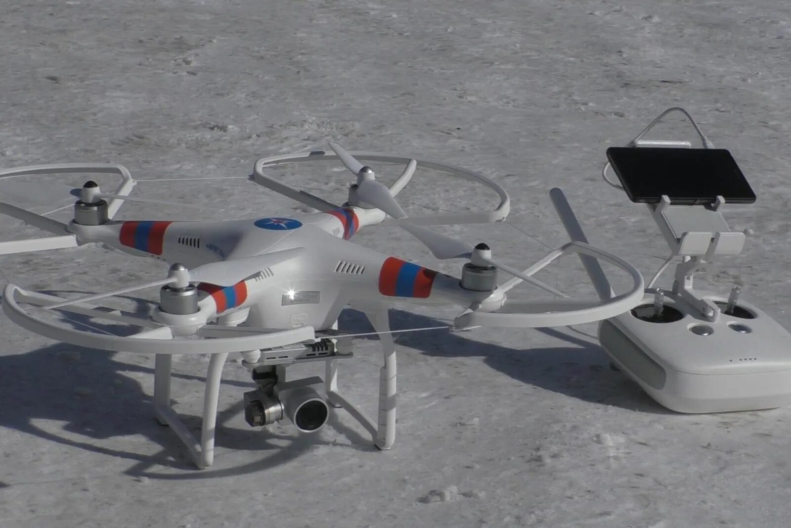 дрон над деревней. квадрокоптер в лесу. дрон над энгельсом. дроны над дзержинск. бпла фантом.