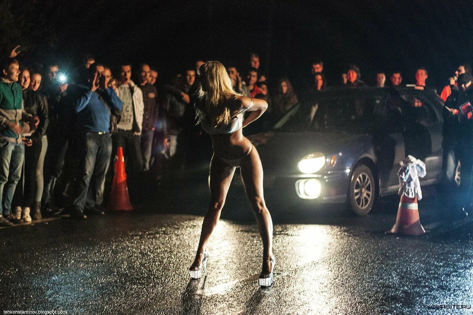 Где машины танцуют. Ночные гонки в Москве. Стритрейсинг. Стритрейсинг девушки. Девушки с уличных гонок.