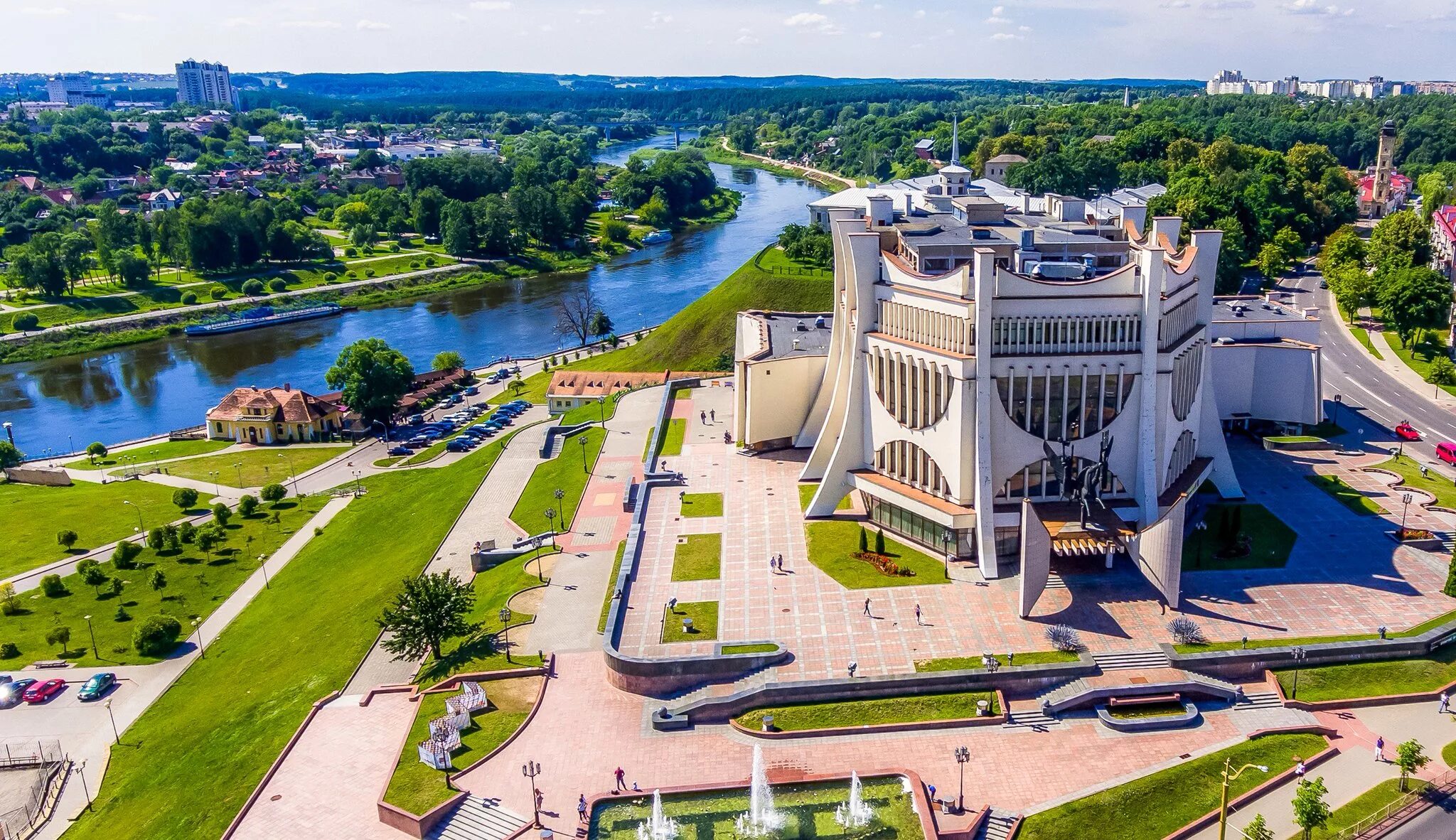 Счастного гродно. Город Гродно Беларусь. Гродно город в Белоруссии. Гродно центр. Беларусь город Гродно театр.