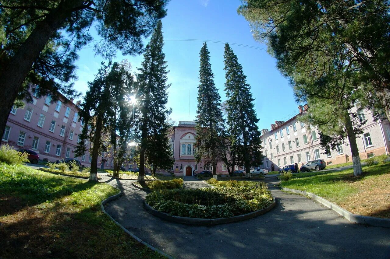 Поселок клинический. Алеутская 4 Томск психиатрическая больница. Психбольница Томск Сосновый Бор. Поселок Сосновый Бор Томск. Сосновый Бор Томск детское отделение фото отзывы.