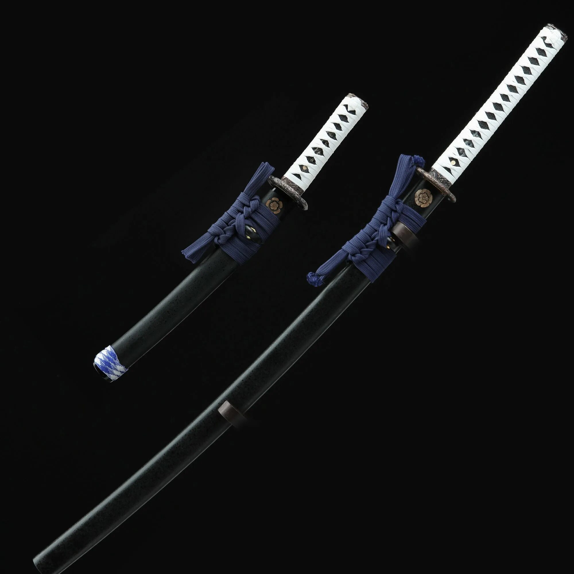 Короткий японский меч. Катана Дзина сакая. Катана вакидзаси нагината танто. Катана самурая Дзина. Танто меч Шисуи.