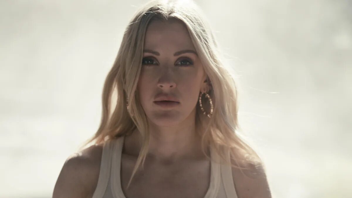 Ellie Goulding 2023 клип. Ellie Goulding Blackbear worry about me. Элли Голдинг треки 2021. Ellie Goulding (higher than Heaven 2023). All by myself alok sigala