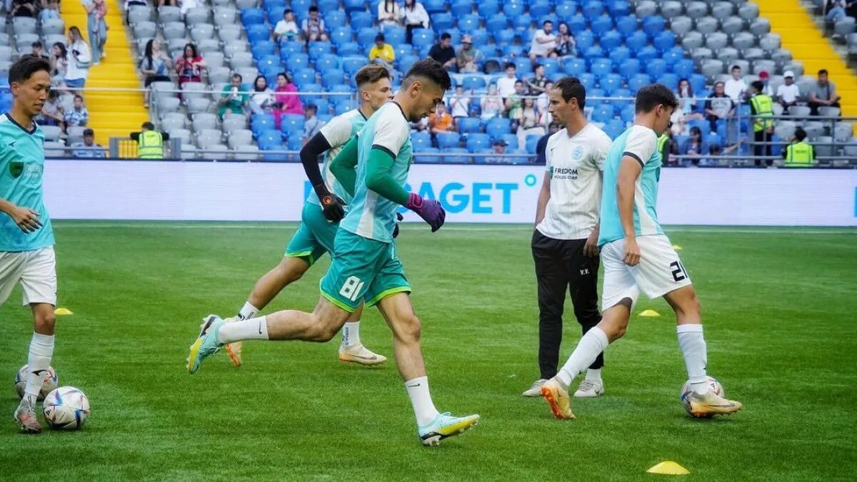 Барса vs реал. Реал мадрид 2023 24. Реал мадрид с кубком лиги чемпионов 2022. Суперкубок уефа 2021. Реал мадрид лига чемпионов 2022.