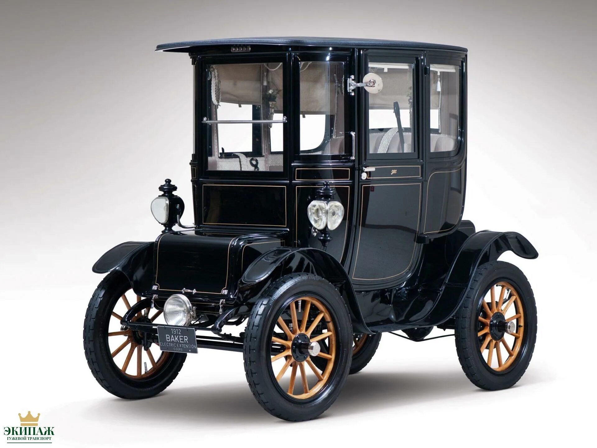 1 электрический автомобиль. Электромобиль 1923 Milburn Electric model 27l. Электромобиль «Detroit Electric» 1915 года. Электромобиль 1912 Classic Superior.