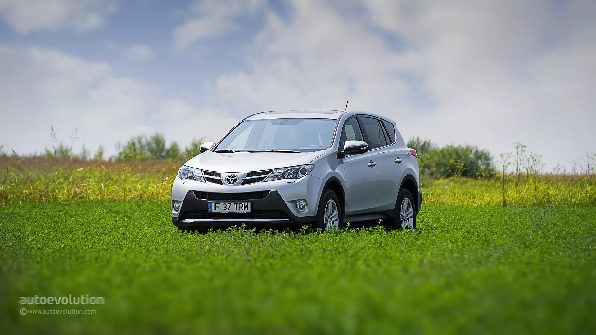 Бесплатные рав. Toyota rav4 2014. тойота рав 4 2014. рав 4 2025. тойота рав 4 зеленая.