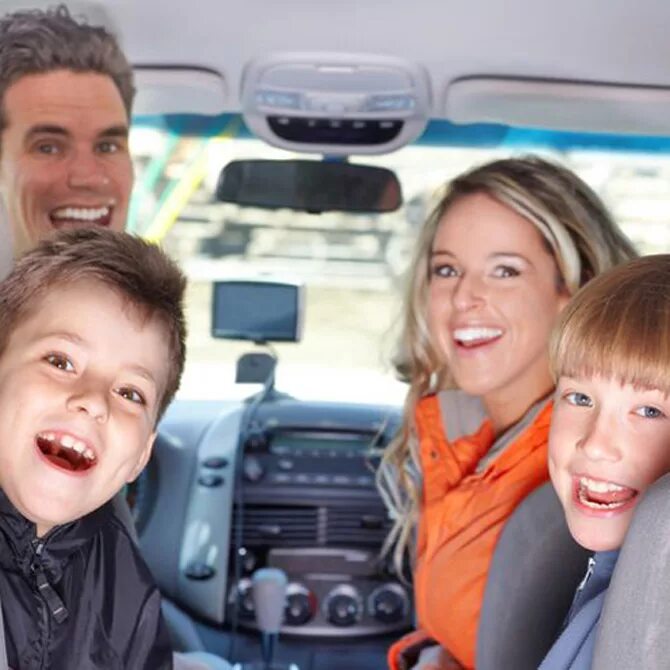 путешествие на автомобиле. где живет машины родители. где живет машины родители. родители с детьми автомобиль. где живет машины родители.