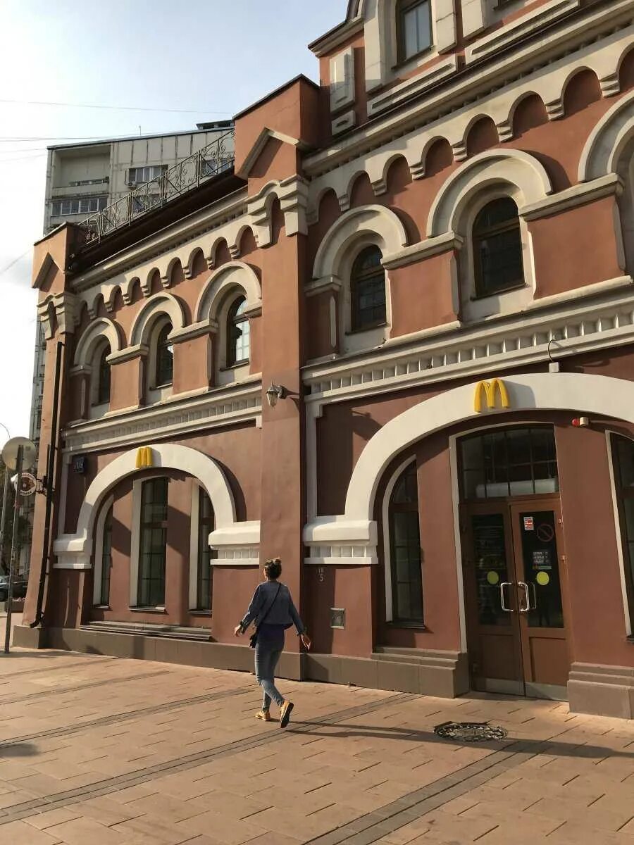 Ладожская, д. Ладожская, д. Ладожская ул. Ул. Ладожская улица 2/37.