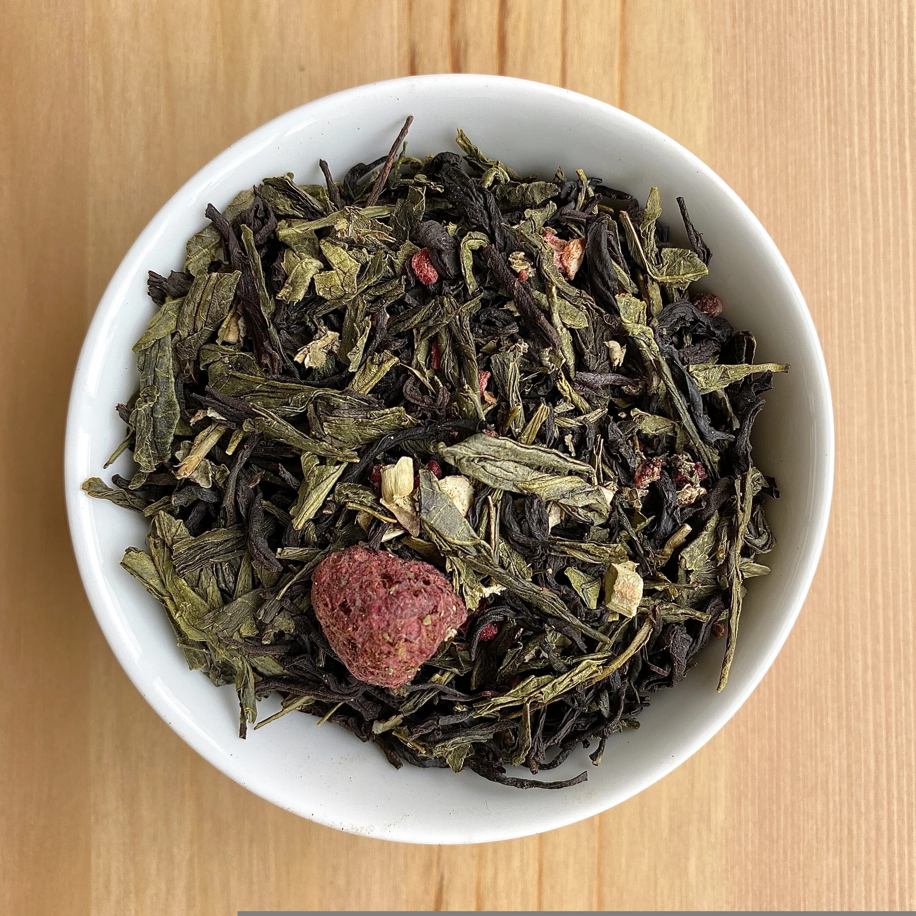 Чай с листьями малины. Ферментирование листьев малины. Ферментированный чай малина. Чай малиновый ферментированный. Листья малины чай.