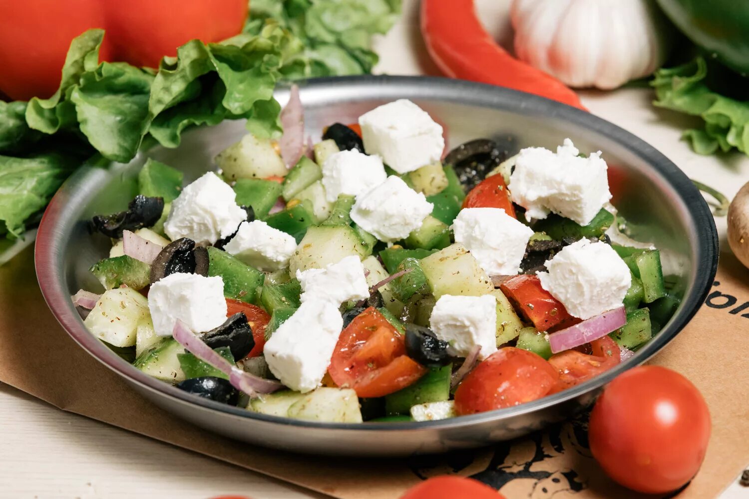 Греческий классик. Греческий сыр Фета. Сыр Фета для греческого салата. Greek Salad(греческий салат).