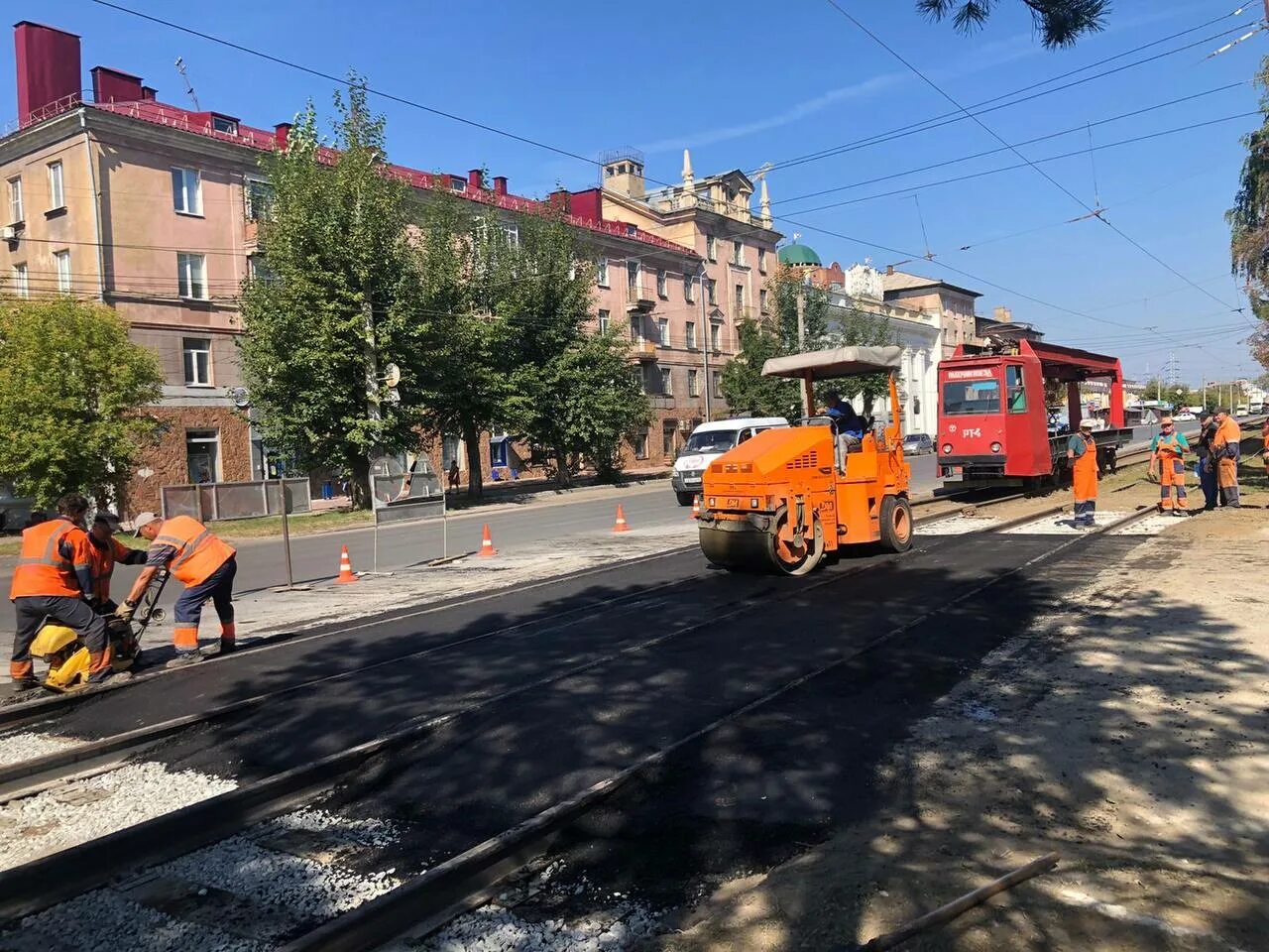 Ремонт дорог. Дороги в городе. Ремонт дороги. Ремонт дорог Омск.