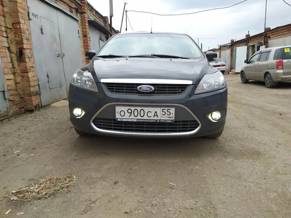 ПТФ Форд фокус 2. Форд фокус 2 с противотуманками. Led ПТФ Ford Focus 2. Противотуманки фокус 2 led.