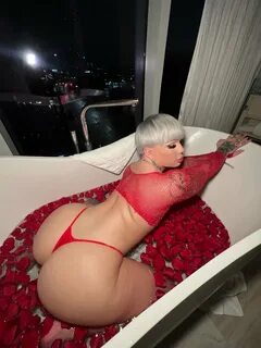 Born In the month of Love ♥ 🎉 🎂 t.coB8kNsrmhy3 