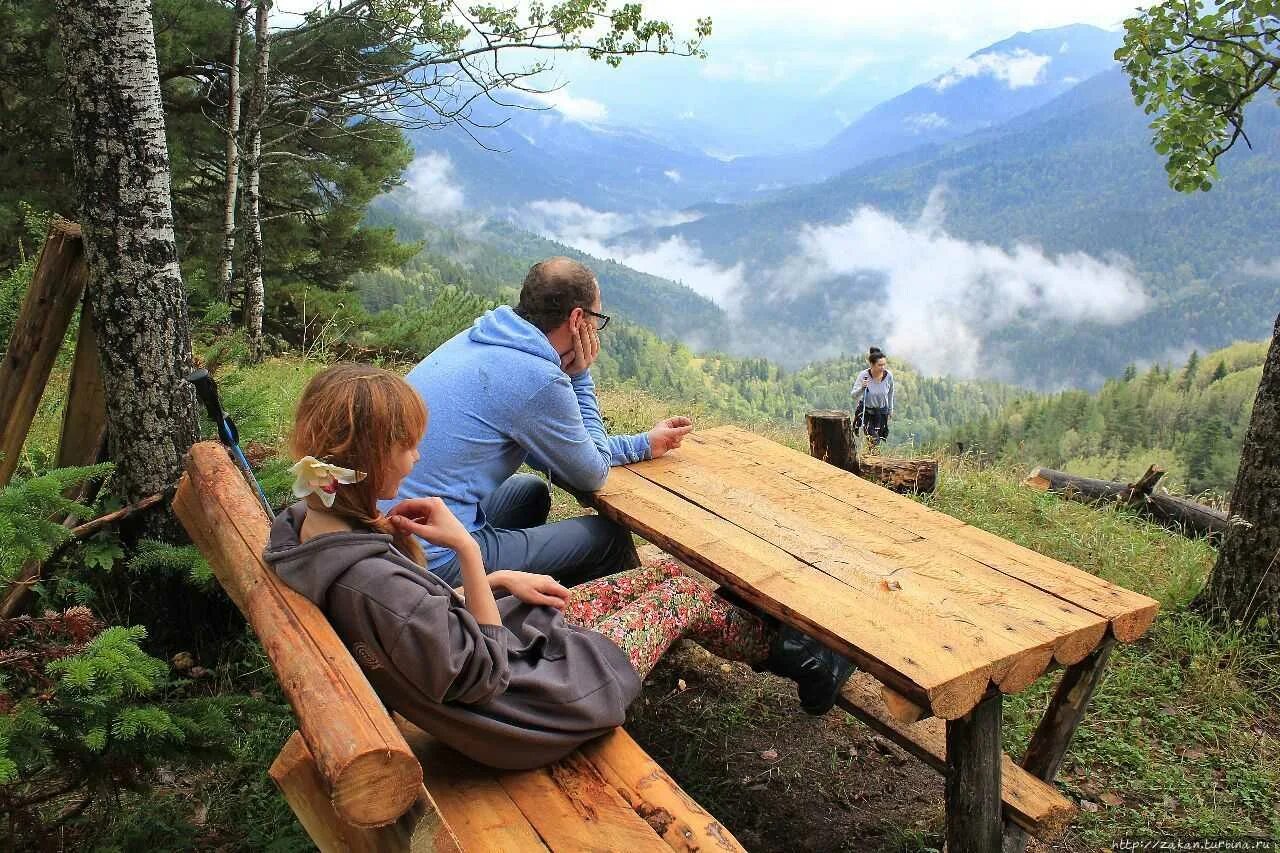 Tourism ecotourism. Эктор Себальос Ласкурайн экотуризм. Экологический туризм. Отдых на природе. Рекреационный туризм.