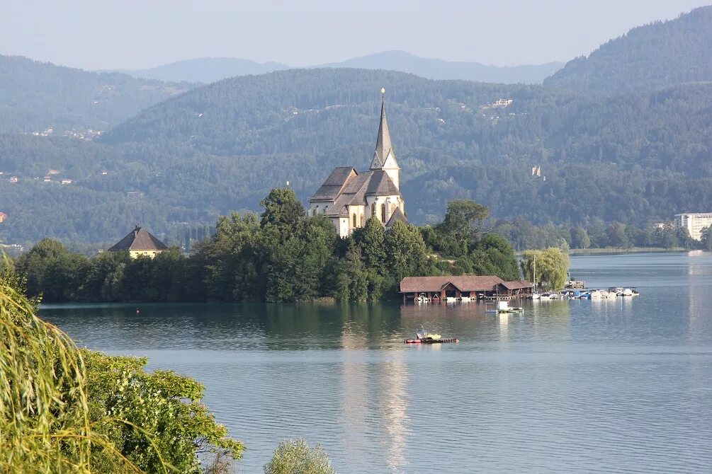 Кернтен Австрия. Каринтия Австрия. Южная Каринтия Австрия. Вертерзее озеро в Австрии.