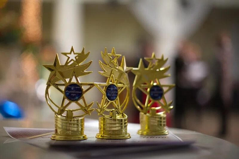 церемония награждения конкурсы. конкурс награждение. награды в конкурсах. конкурс учитель года - фоторепортаж. номинация фон.