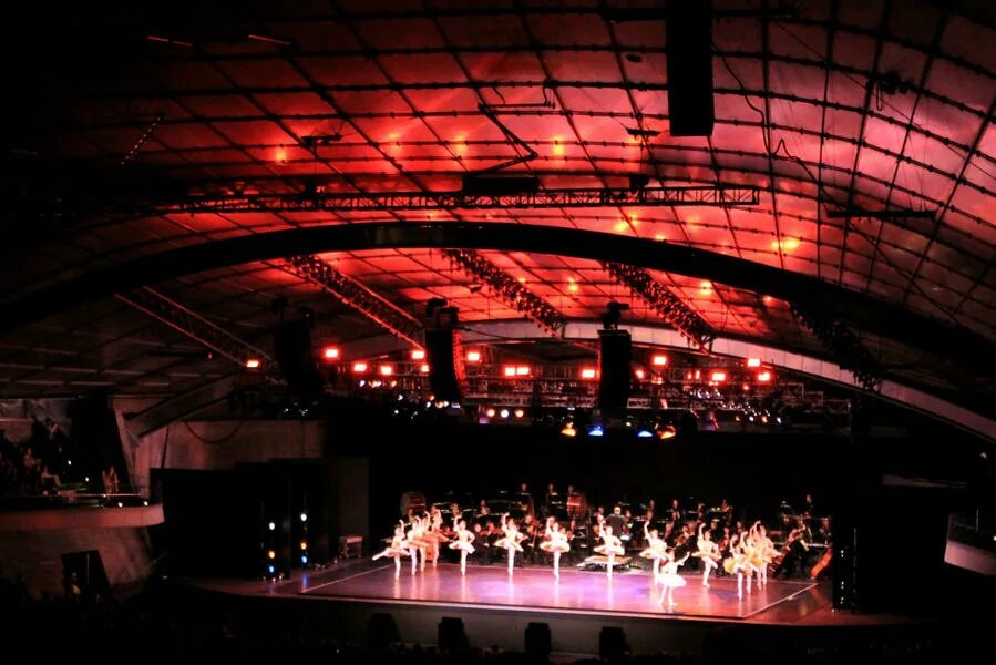 Лиепая концертный зал. Концертный зал в Сиднее. Концертный зал Гетеборга. Мельбурн концертный зал.