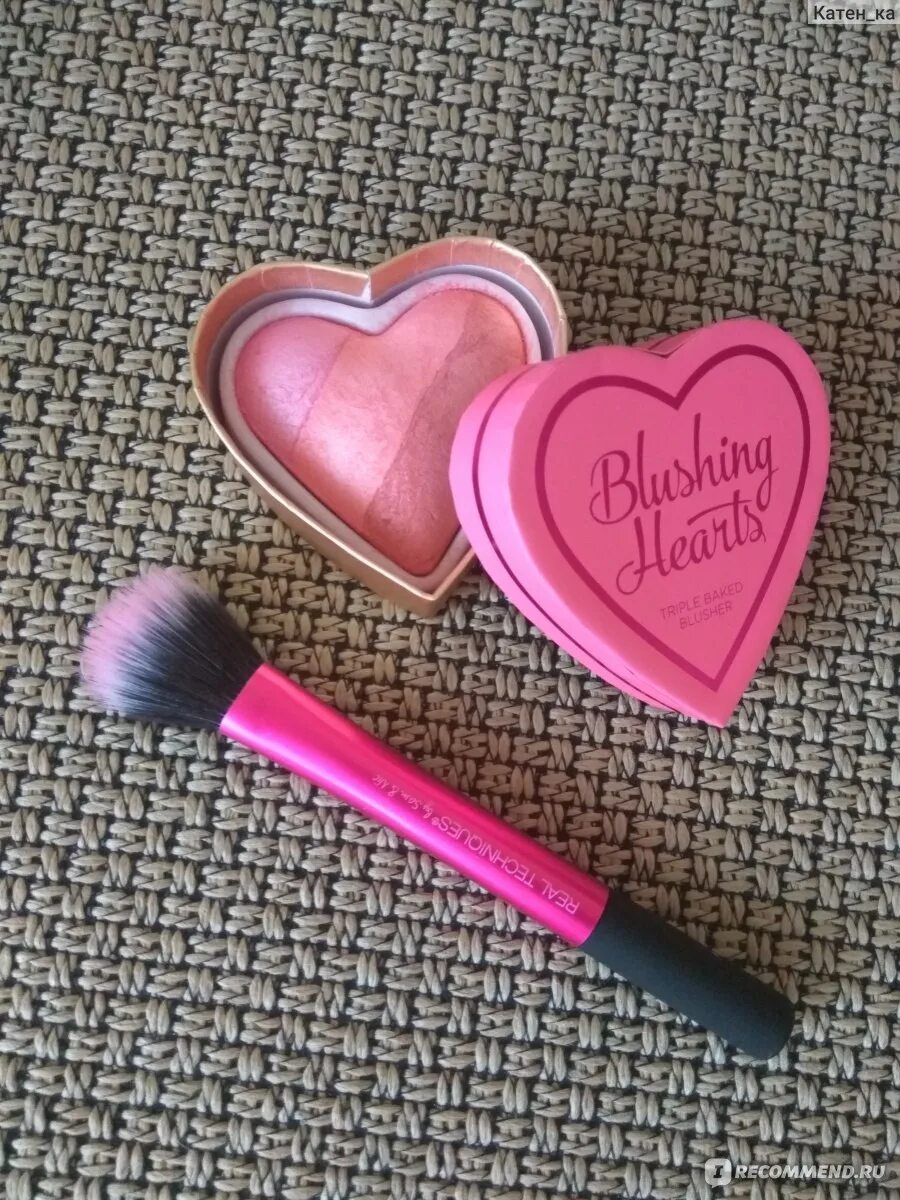 Ту фейсд румяна. Heart blush. I heart revolution румяна. I heart revolution румяна. Revolution pink gold румяна.
