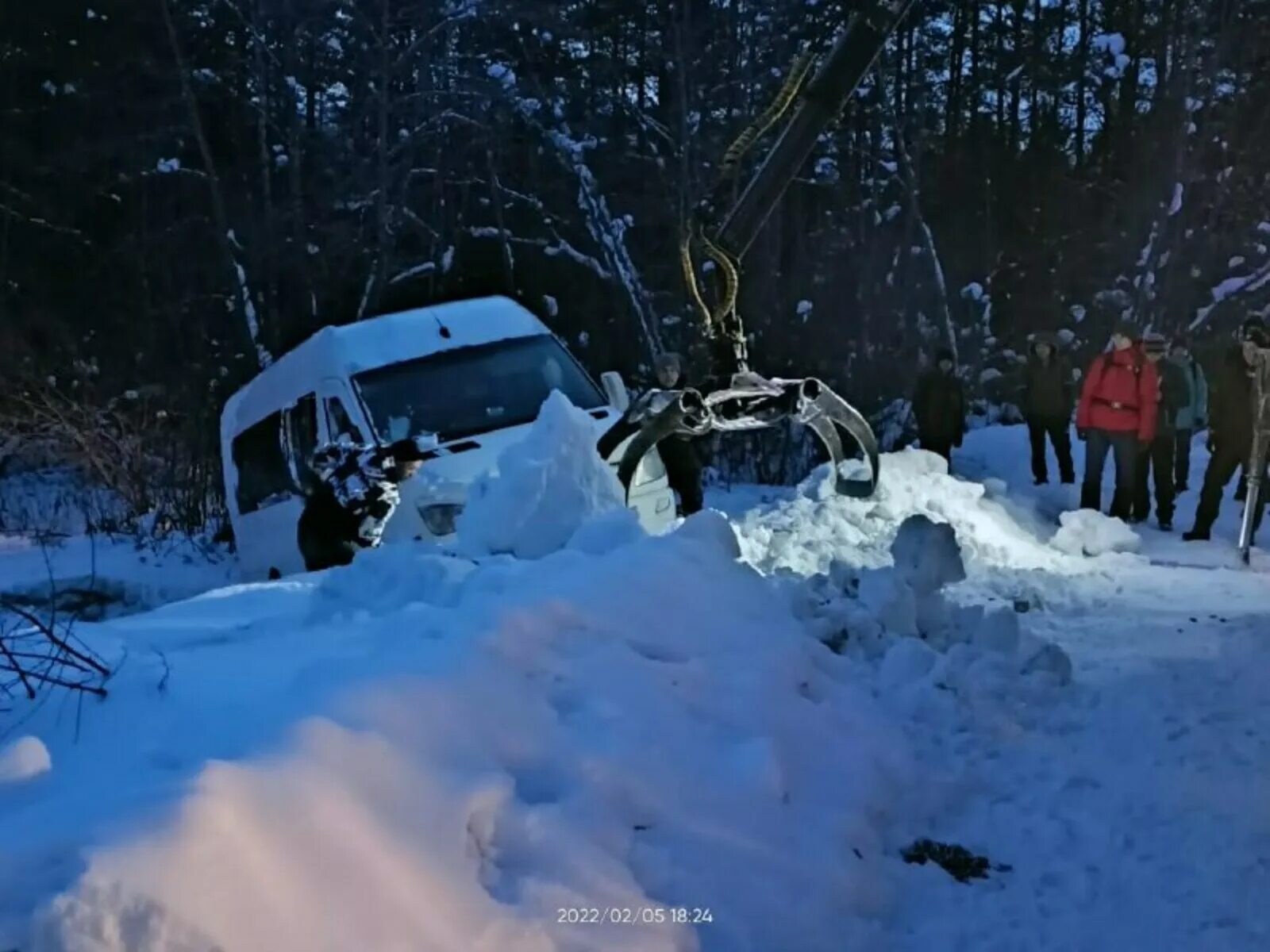 Белорецк 5 июля 5. Авария на дороге Белорецк Отнурок. Автобус занесло снегом.