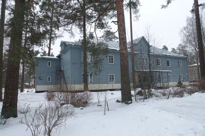 Гостиница крона песочный. Гостиница крона в песочном санкт-петербург. Гостиница медведь песочный. Крона песочный. Отзывы о пансионате опора в стрельне.