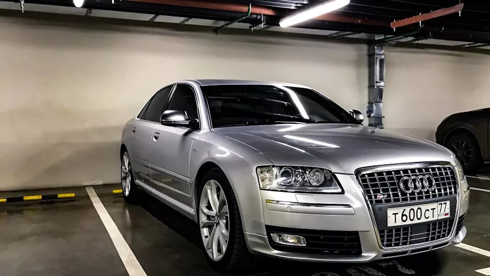 Купить ауди дром. Audi s8 2010. Audi s8 d3 2010. Audi s8 d3 w12. Ауди s8 d3.