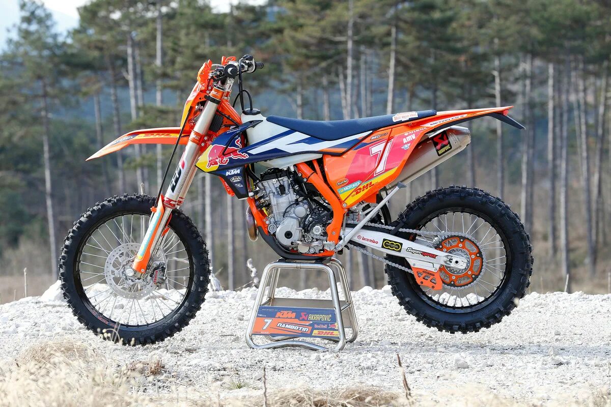 Эндуро барахолка. КТМ 350 эндуро. KTM EXC-F Enduro. KTM EXC 500 Red bull. КТМ сикс дейс эндуро 350 2017.