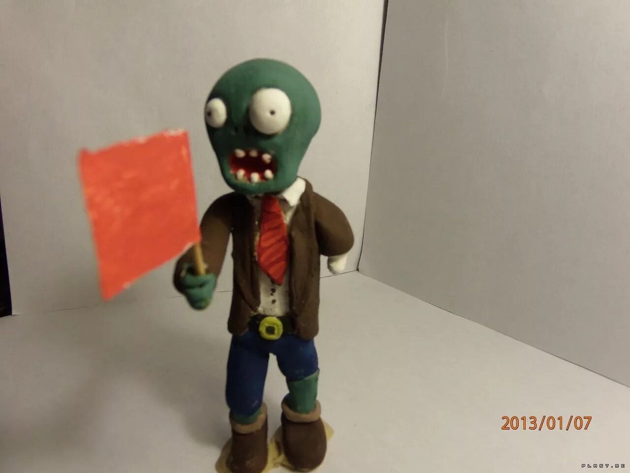 зомби из пластилина. пластилиновые фигурки зомби. зомби из пластилина пошагово. зомби из пластилина. пластилиновые растения против зомби 2.