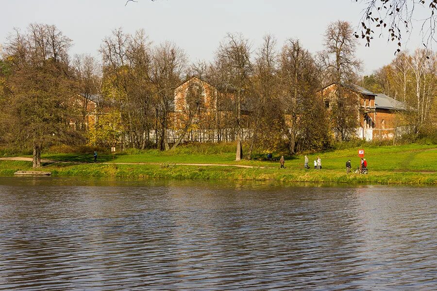 Парк Кузьминки Москва. Лесопарк Кузьминки. Кузьминский парк Москва. ПКИО «Кузьминки». Парк кузьминки сайт