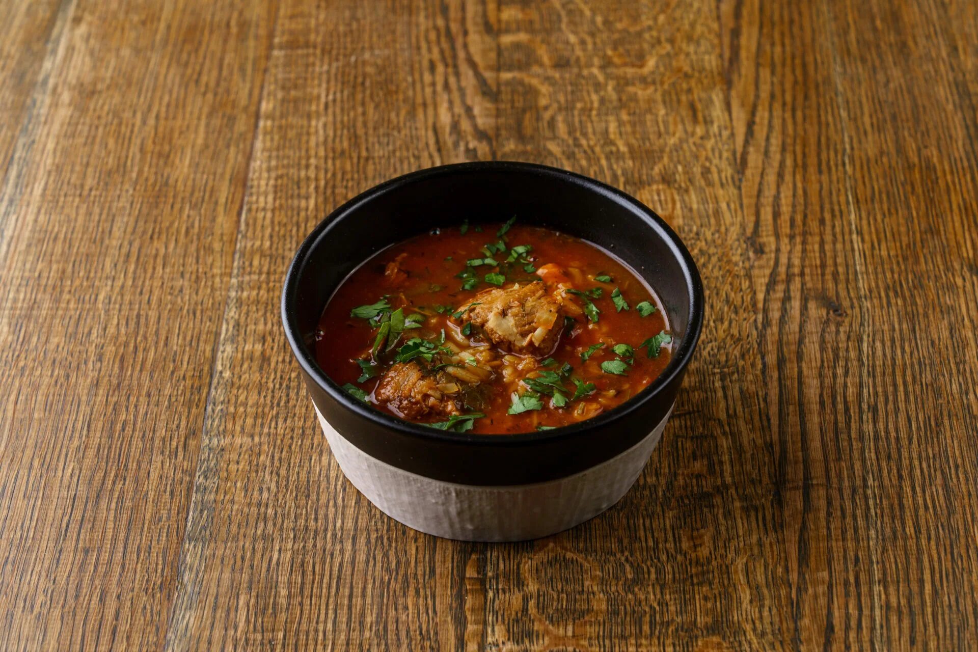 Суп харчо без риса рецепт. Харчо шурпа. Суп рисовый харчо. Грузинский острый суп «харчо». Харчо из свинины.