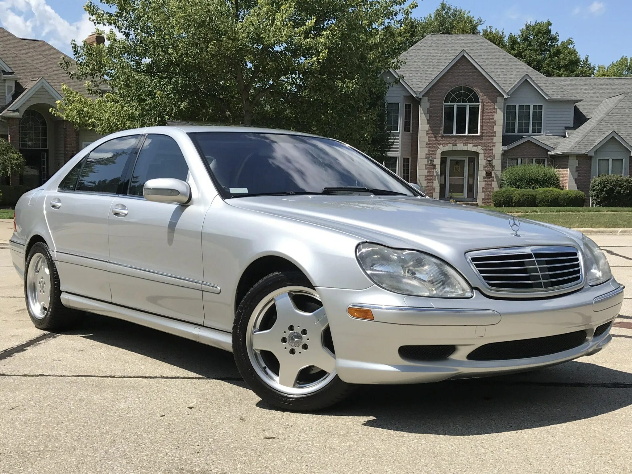 Mercedes Benz s55 AMG. Мерседес s-55 AMG 2002. S55 AMG w220. Мерседес 220 2002.