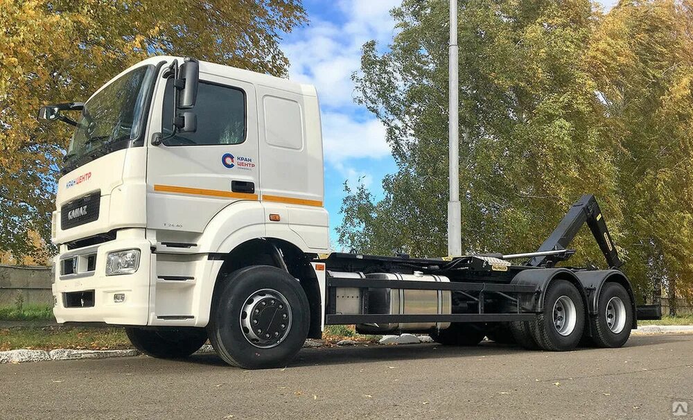 Камаз 65207 купить. КАМАЗ 65207 шасси. КАМАЗ 65207 мультилифт. КАМАЗ 65207 тягач седельный. КАМАЗ 65207 мультилифт Palfinger.