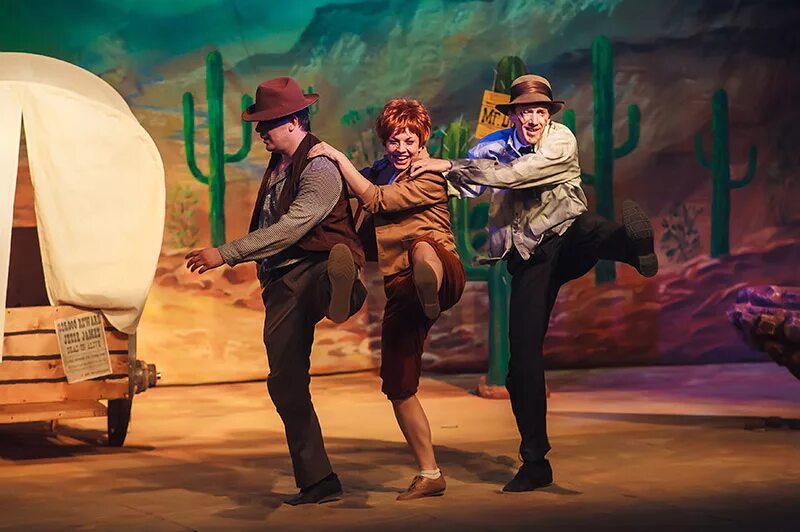 вождь краснокожих губернский театр. вождь краснокожих женщина. театр для детей. театр на перовской вождь краснокожих. вождь краснокожих театр джигарханяна.